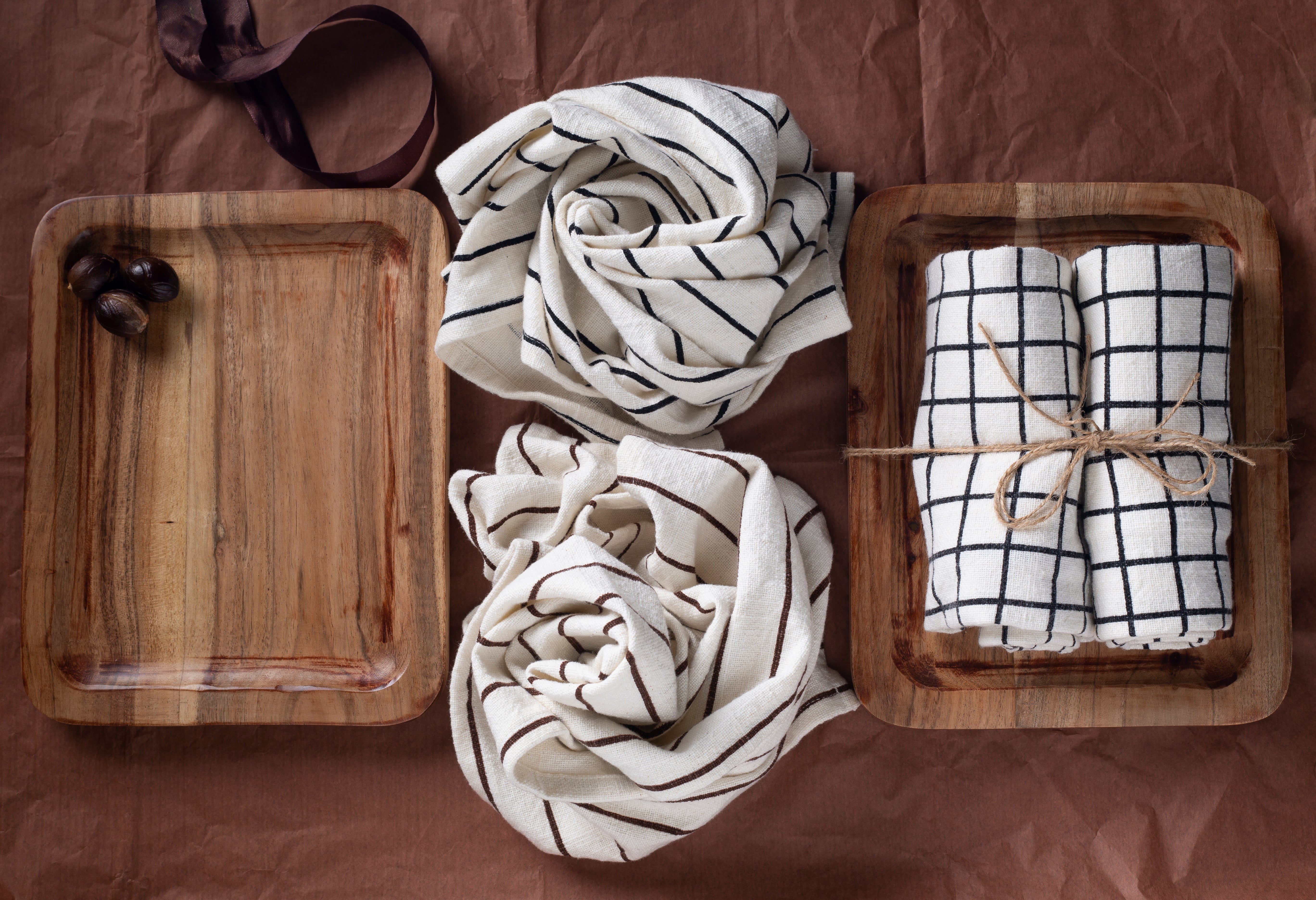 Kitchen Towel With Wooden Tray - 100 % Cotton Stripes- Ivory / Black